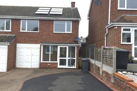 Hemlingford Road, Kingsbury, B78 3 bed semi