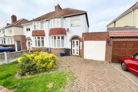 Witley Avenue, Halesowen B63 3 bed semi