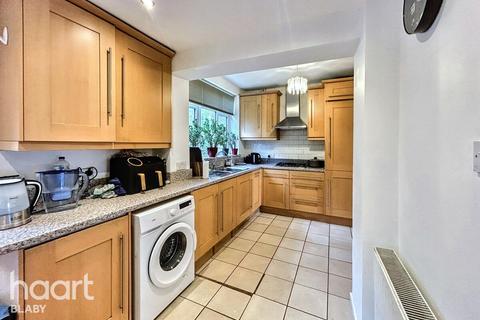 Hillsborough Road, Leicester 5 bed semi