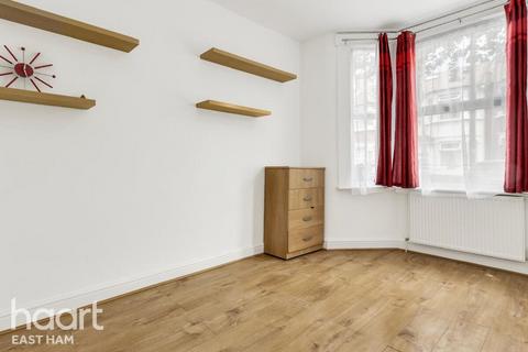 Poulett Road, East Ham 4 bed terraced house for sale
