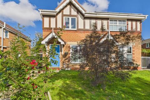 3 Curlew Close, Driffield, YO25 5HH 3 bed semi