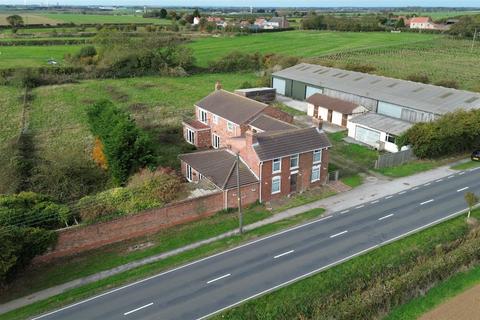 Main Street, Roos 5 bed detached house for sale