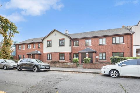 Harrow Road, E11 1 bed ground floor flat for sale