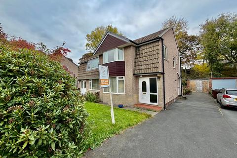 Providence Crescent, Oakworth... 3 bed semi