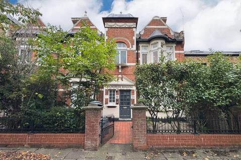 Flat 7, 118 Bolingbroke Grove... 2 bed flat for sale