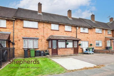 Whitefields Road, Cheshunt EN8 3 bed terraced house for sale
