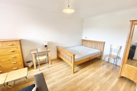 Rouen Road, Norwich NR1 3 bed flat for sale