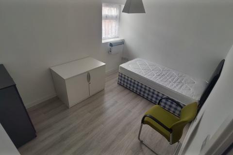 Morland Road, Croydon CR0 3 bed flat for sale