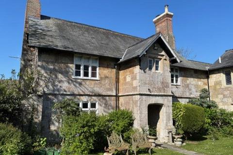 Debourne Manor Drive, Cowes 3 bed house for sale