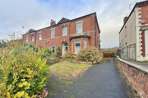 Manchester Road, Southport PR9 3 bed apartment for sale