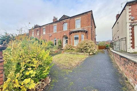Manchester Road, Southport PR9 4 bed apartment for sale