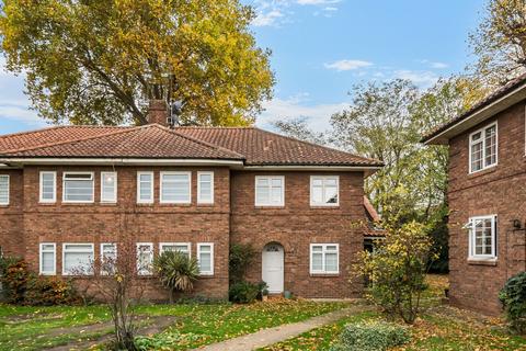 Sidcup Hill Gardens, Sidcup, DA14 2 bed maisonette for sale