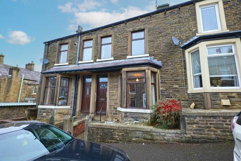 Lincoln Road, Earby, BB18 3 bed terraced house for sale