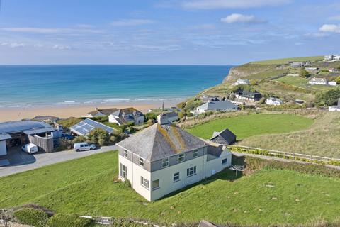 Neptune, Mawgan Porth, TR8 4 bed detached house for sale