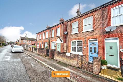 Englands Lane, Dunstable 2 bed end of terrace house for sale