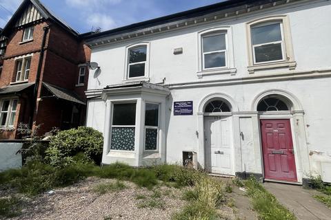 124. Uttoxeter New Road, Derby... 6 bed semi