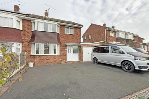 Whitemere Road, Mount Pleasant... 3 bed semi