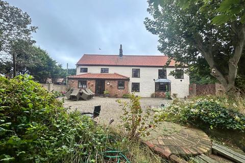 Waxholme 8 bed detached house for sale