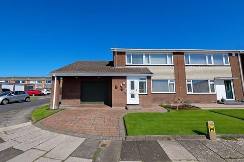 Coomside, Cramlington 3 bed semi