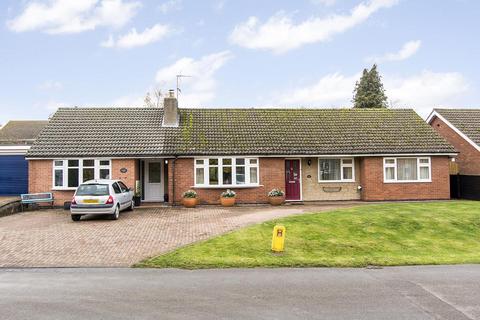 12 Middle Street, Foxton, MARKET... 5 bed bungalow for sale