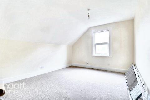 Shakespeare Road, Bedford 2 bed flat for sale