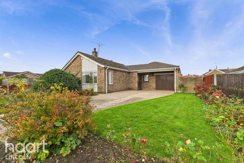 Almond Close, Saxilby 4 bed bungalow for sale