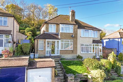 Newstead Rise, Caterham CR3 3 bed semi