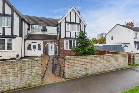 Anlaby Park Road South, Hull 3 bed semi