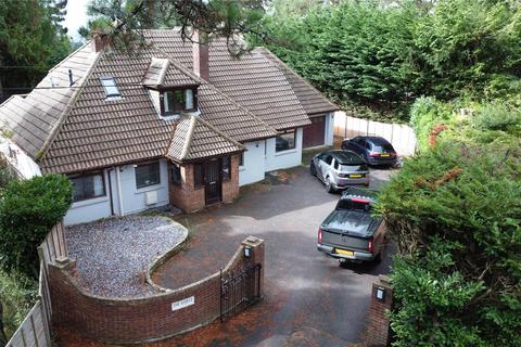 Corfe Lodge Road, Broadstone, BH18 5 bed detached house for sale