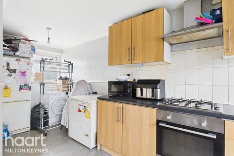 Arundel Grove, Milton Keynes 3 bed terraced house for sale