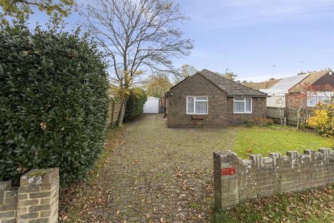 London Road, Hailsham 2 bed detached bungalow for sale