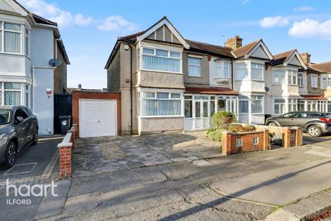 Fairholme Road, Ilford 3 bed end of terrace house for sale