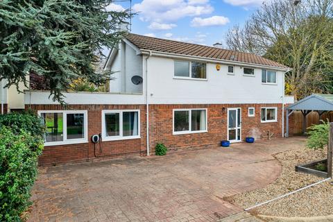 The Bramleys, Royston SG8 4 bed detached house for sale