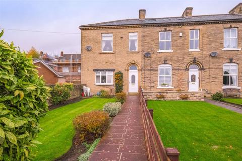 Waterloo Road, Brighouse 3 bed end of terrace house for sale