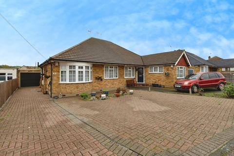 Westbourne Drive, Brentwood CM14 2 bed semi