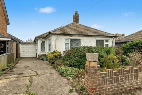 Hoddern Avenue, Peacehaven, BN10 7JB 2 bed detached bungalow for sale