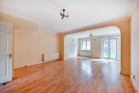 Shelburne Drive, Hounslow, Middlesex... 4 bed semi