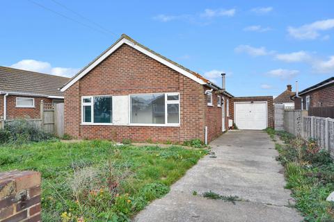 Leonard Road, New Romney TN28 3 bed detached bungalow for sale