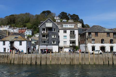 The Quay, East Looe PL13 2 bed flat for sale
