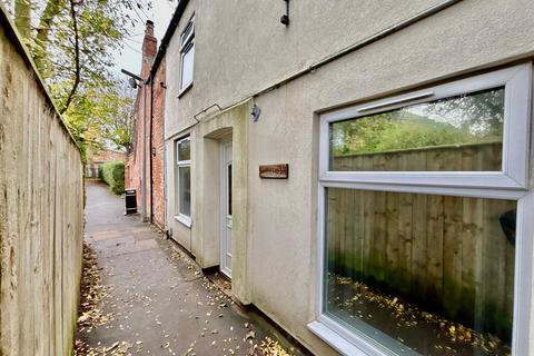 Newbegin, Hornsea 2 bed cottage for sale