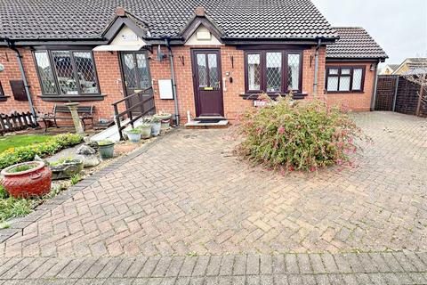 Kings Mews, Cleethorpes, N.E. Lincs... 2 bed bungalow for sale