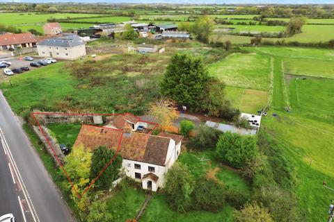 2 Walpole Cottage, Walpole... 2 bed semi