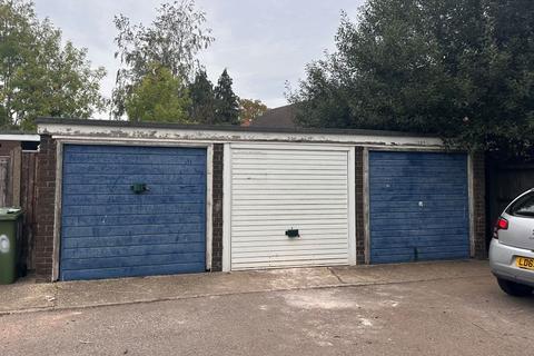 Giffard Drive, Farnborough GU14 Garage for sale