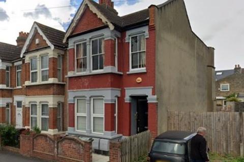 Canterbury Road, London E10 1 bed flat for sale