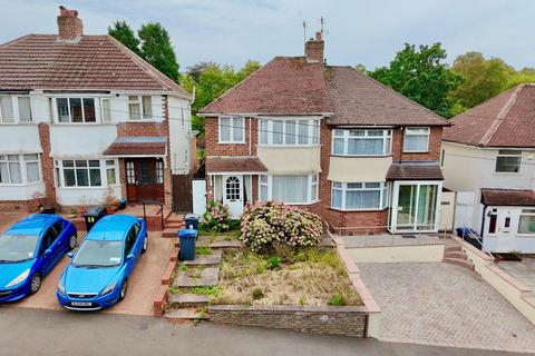 27 Woolacombe Lodge Road, Selly Oak... 3 bed semi