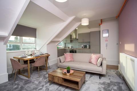 North Parade, Whitley Bay, NE26 7 bed terraced house for sale