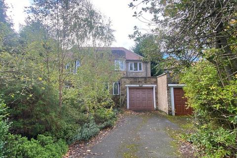 Gernhill Avenue, Huddersfield 4 bed detached house for sale