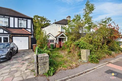 The Avenue, West Wickham BR4 4 bed semi