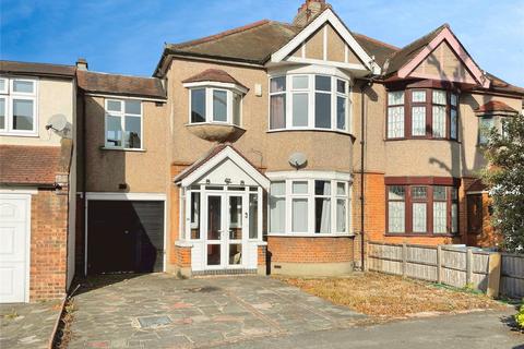Grey Towers Avenue, Hornchurch, RM11 4 bed house for sale