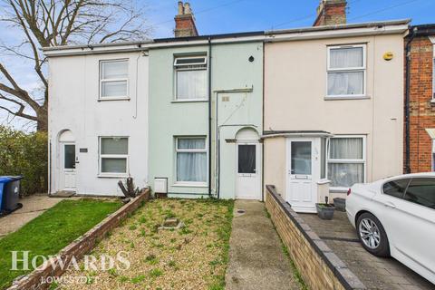 Kirkley Run, Lowestoft 3 bed terraced house for sale